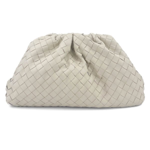 Bottega Veneta Pochette Bottega Veneta The Pouch in pelle bianca